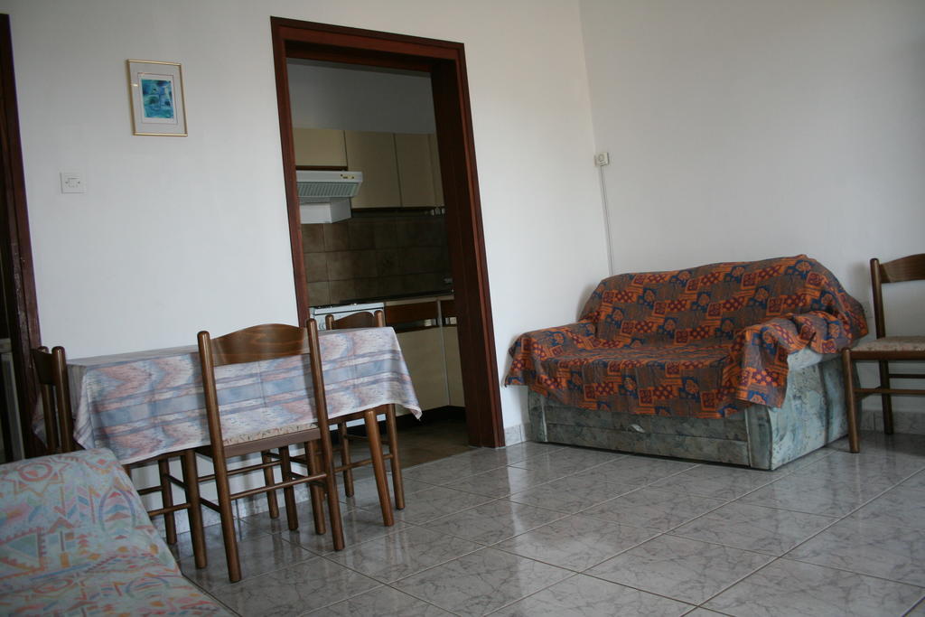 Apartments Santa Barbara ビオグラード・ナ・モル 部屋 写真